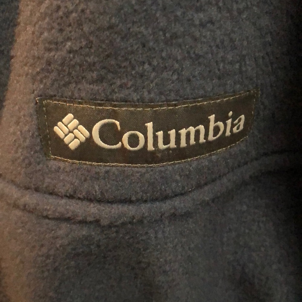 Mens Columbia jacket. Very comfortable and warm - Picture 3 of 6